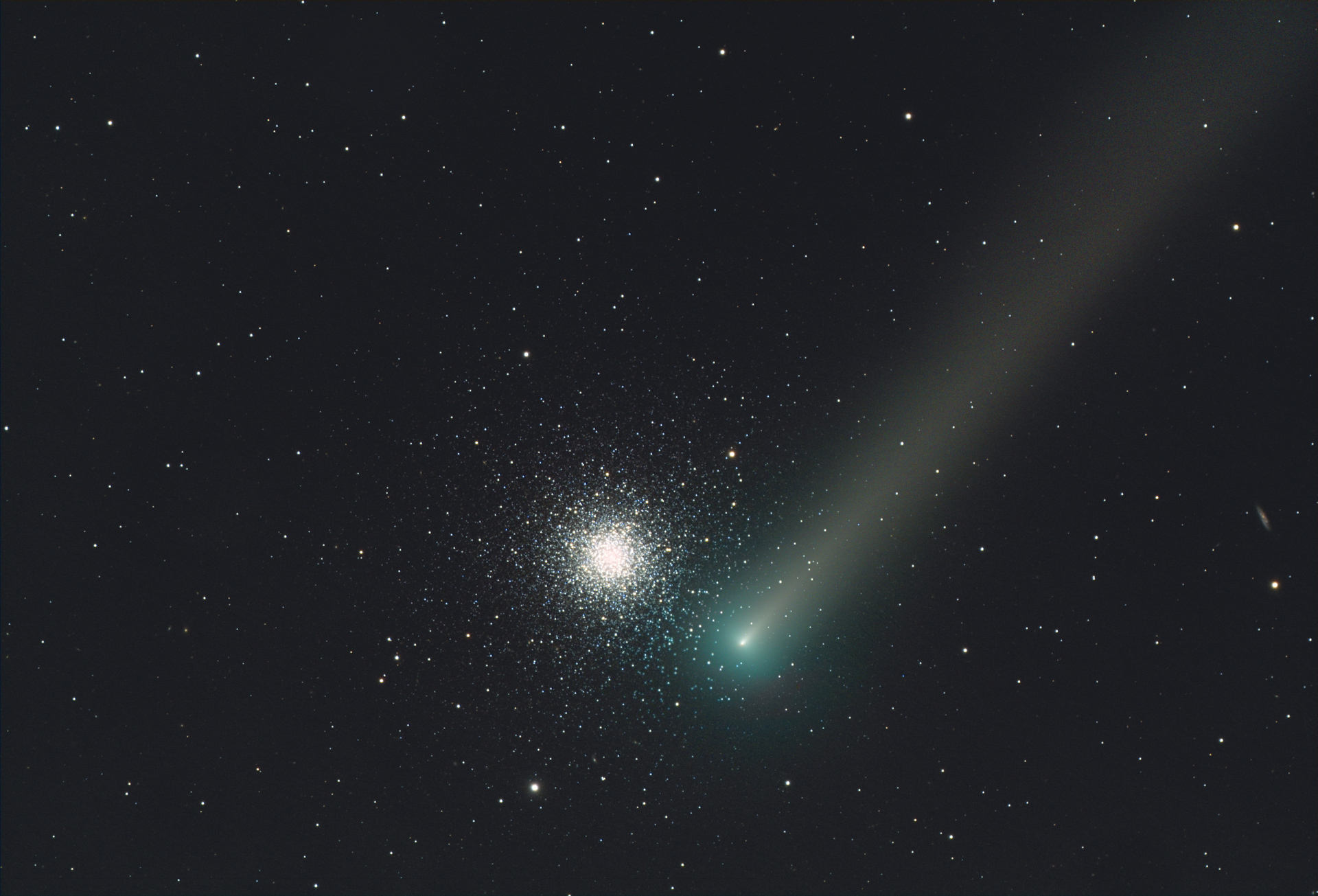 Klostersternwarte M3 C2021A1 Leonard 20211203 RGB Sterne KometHP