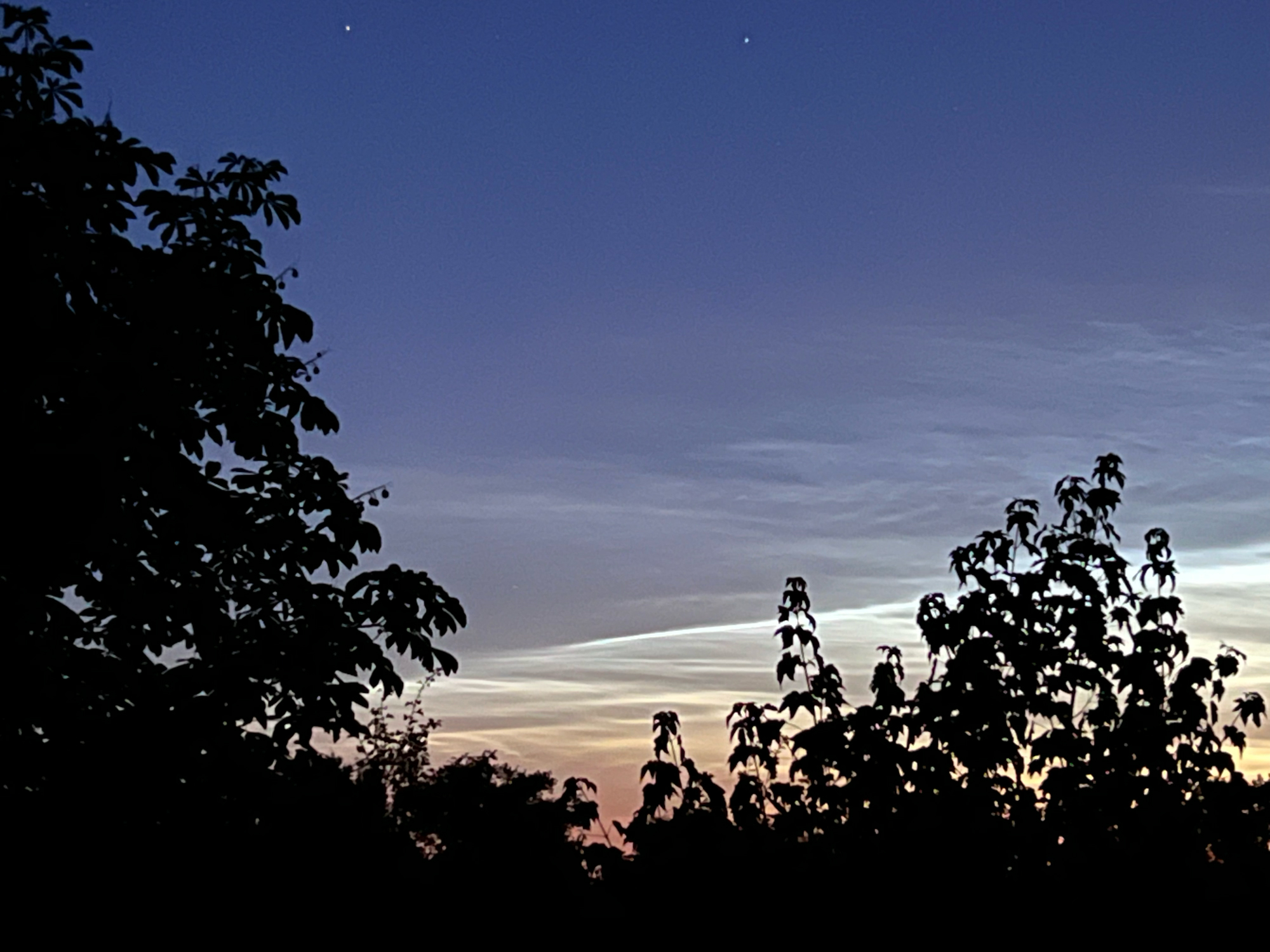 NachtleuchtendeWolken 20220705 0149 2UT