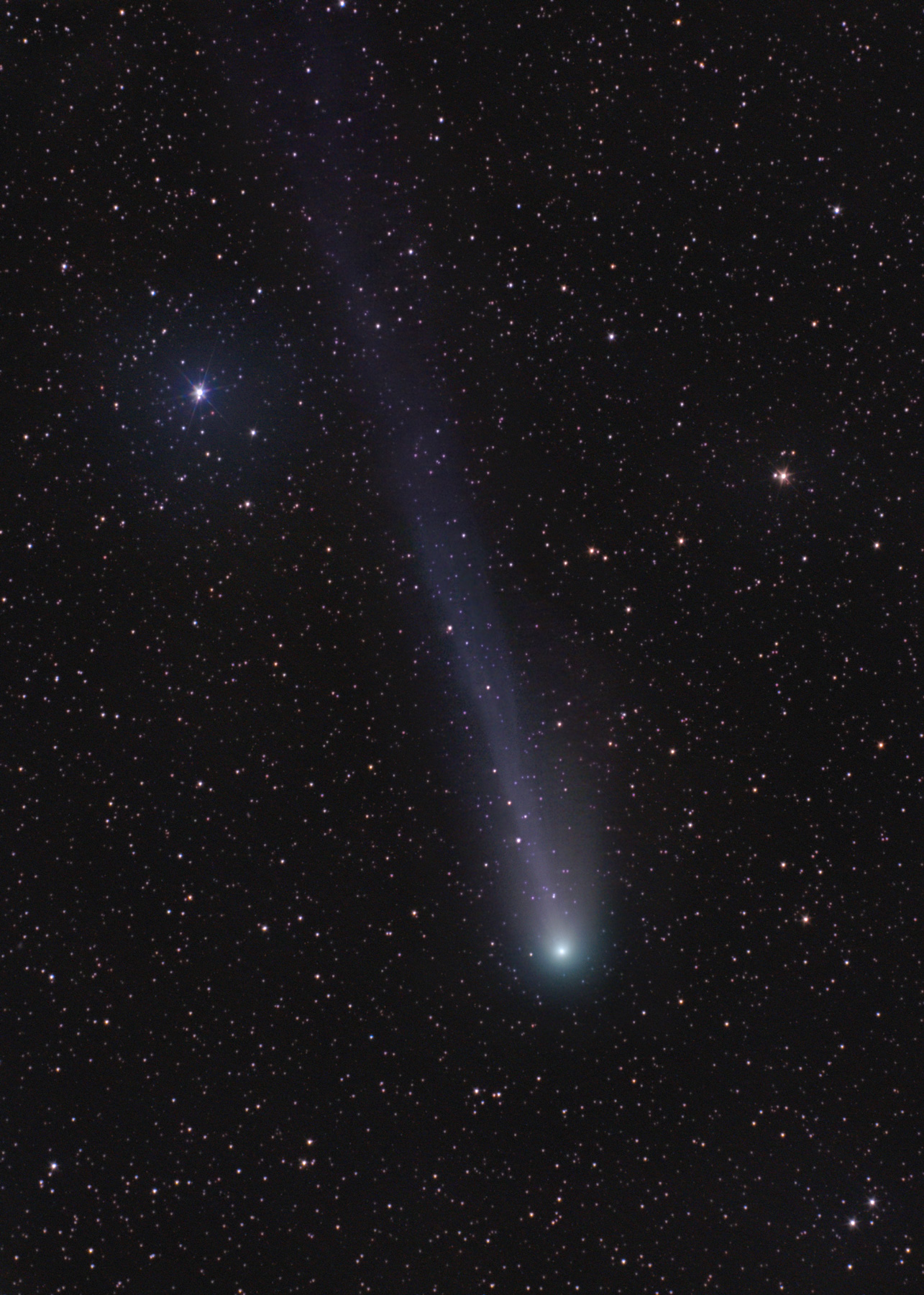 12P 20240311 120x30sec Sterne Komet 3k